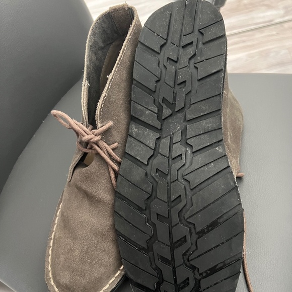 Desert Boots - Picture 2 of 3